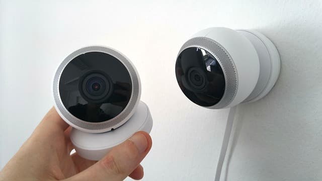 Meilleur système de vidéosurveillance extérieur : Guide d'achat